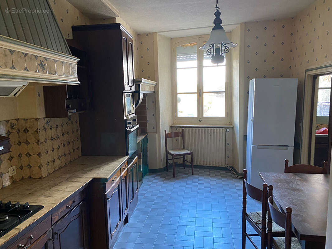 Appartement à SAINT-YRIEIX-LA-PERCHE