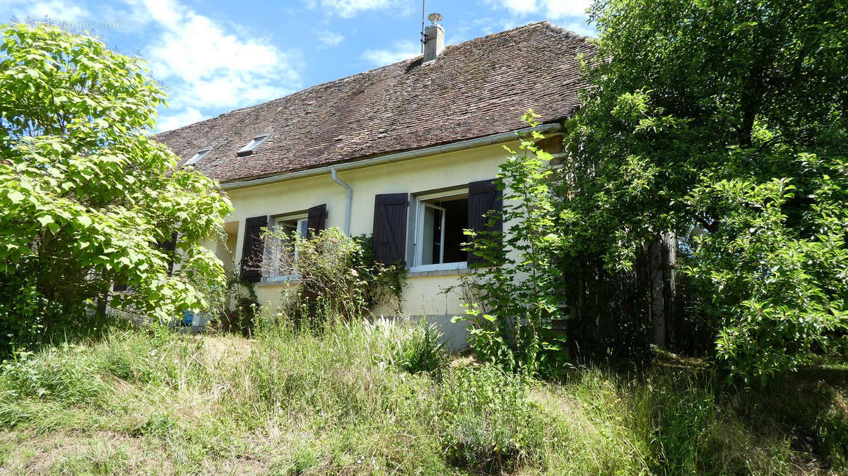 Maison à SAINT-PRIEST-LIGOURE