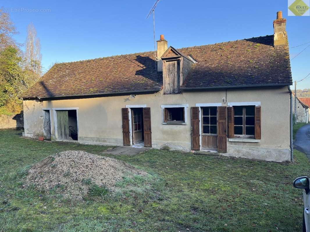 Maison à YZEURES-SUR-CREUSE