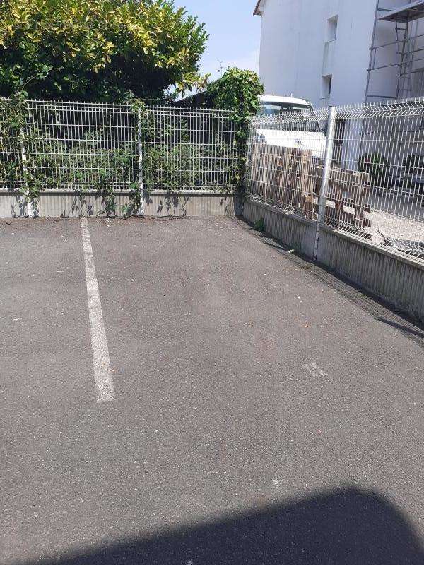 Parking à CHALLANS