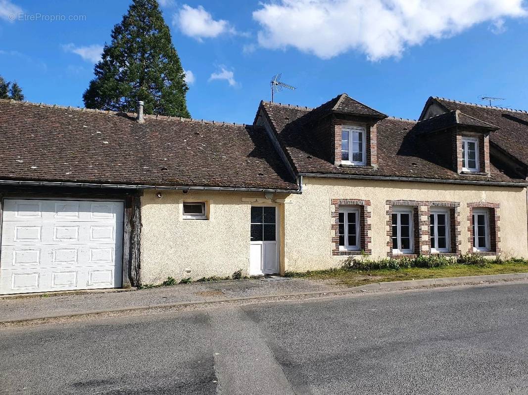 Maison à LA FRAMBOISIERE