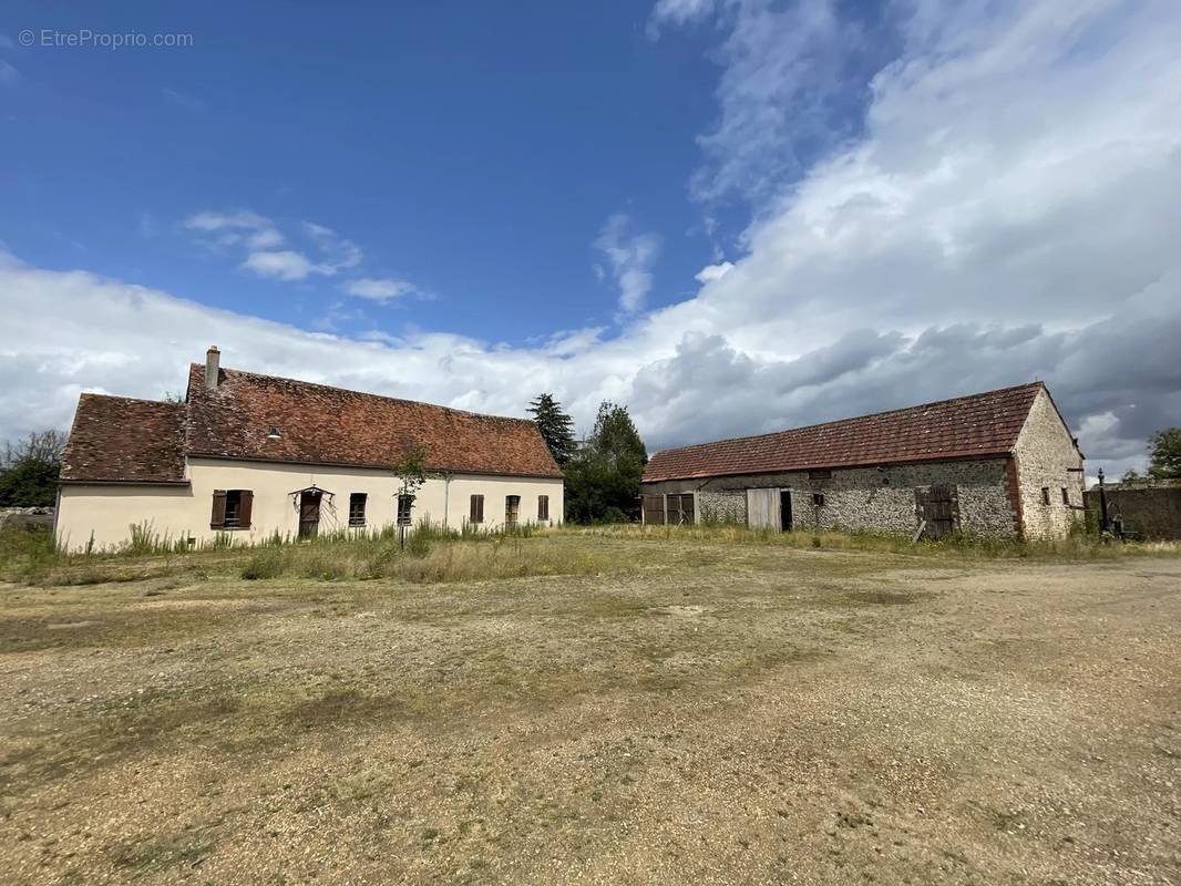 Maison à SAINT-ELIPH