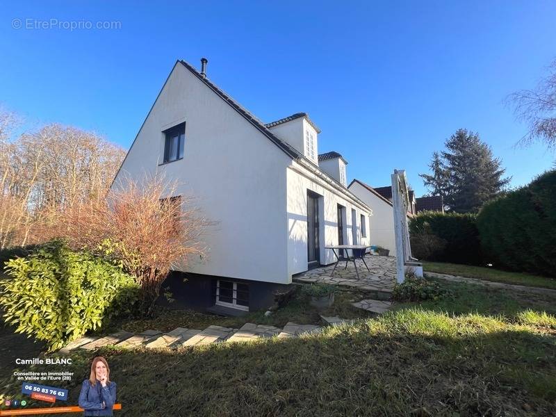 Maison à JOUY