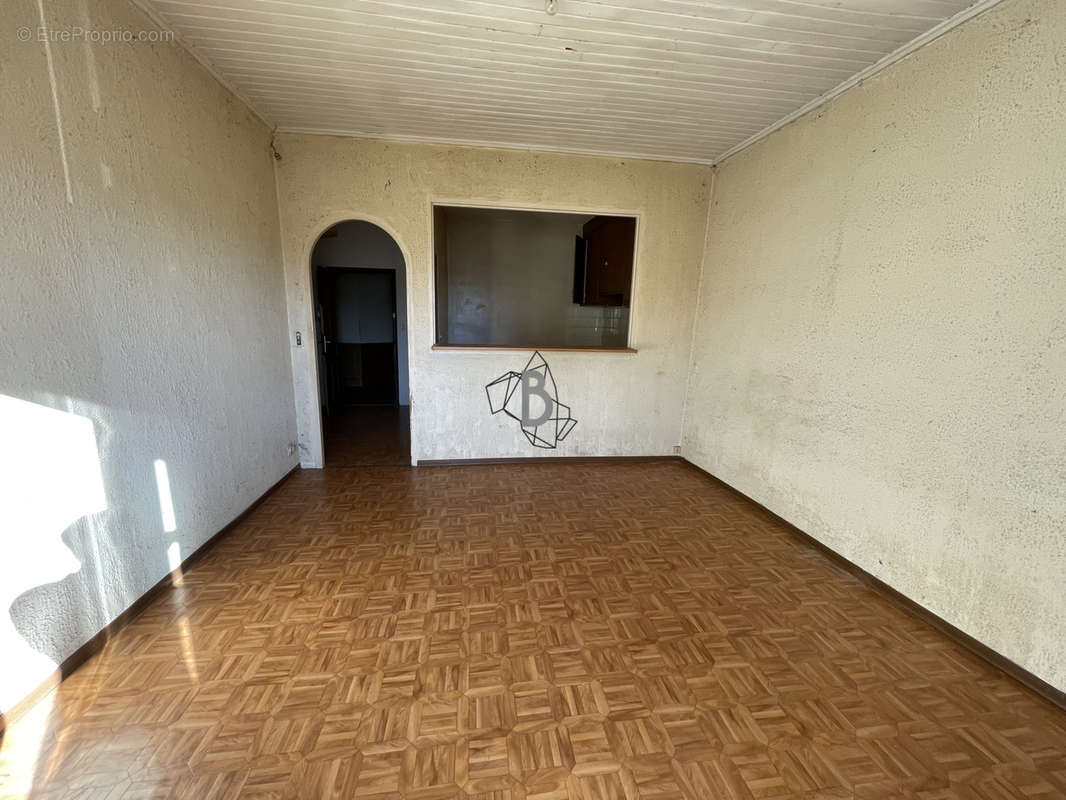 Appartement à REQUISTA