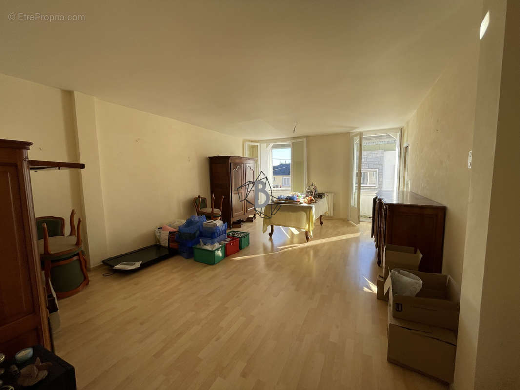 Appartement à REQUISTA