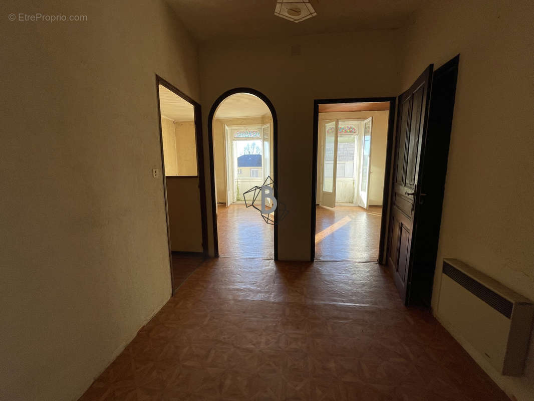 Appartement à REQUISTA