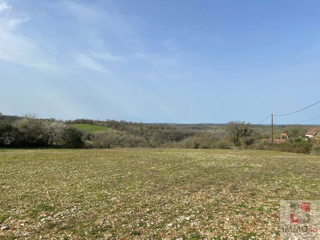 Terrain à GRAMAT