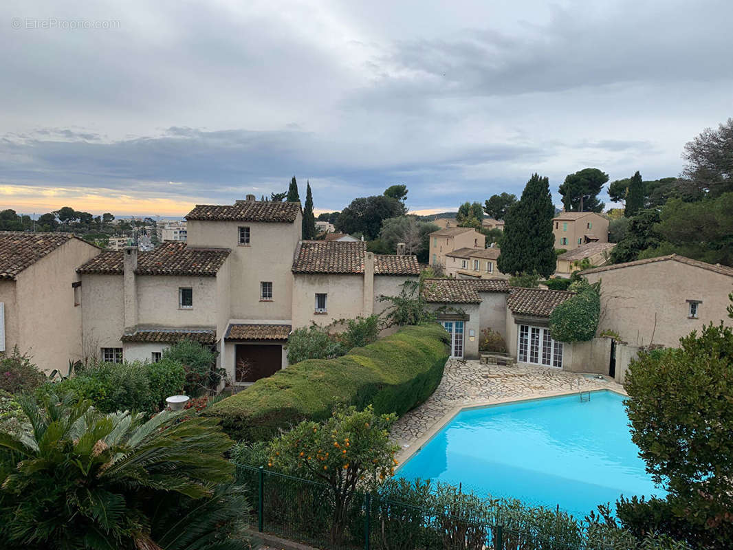 Maison à MOUGINS