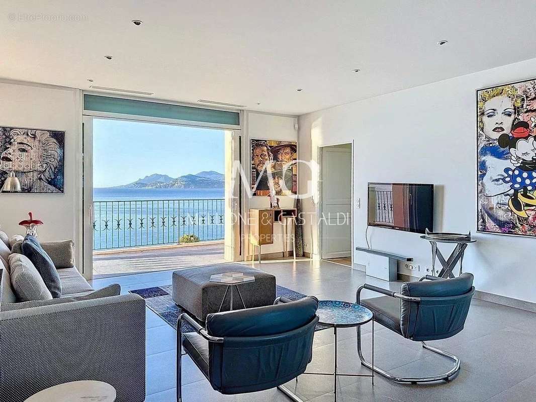 Appartement à CANNES