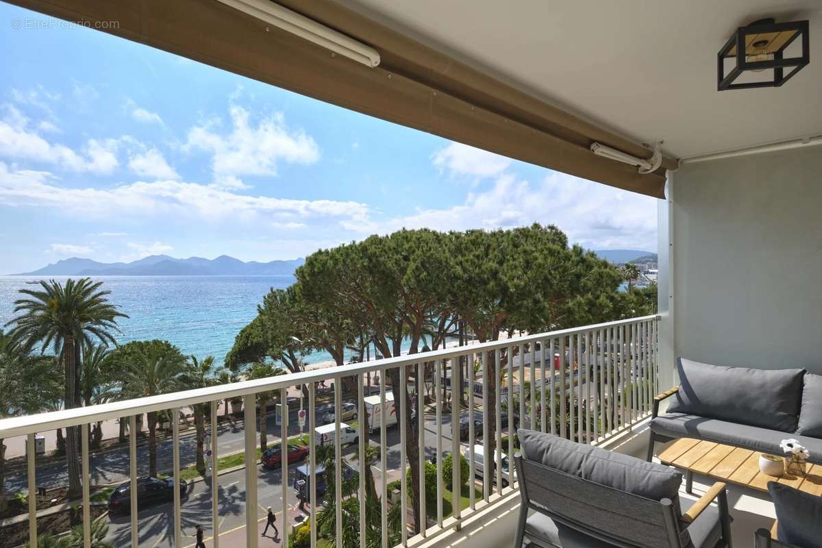 Appartement à CANNES