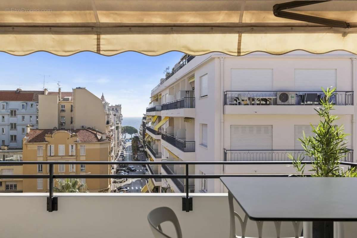 Appartement à CANNES