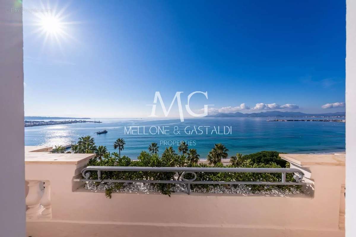 Appartement à CANNES