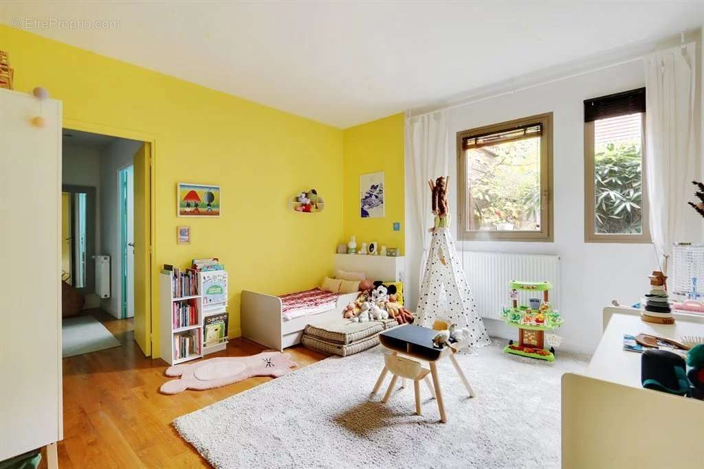 Appartement à PARIS-20E