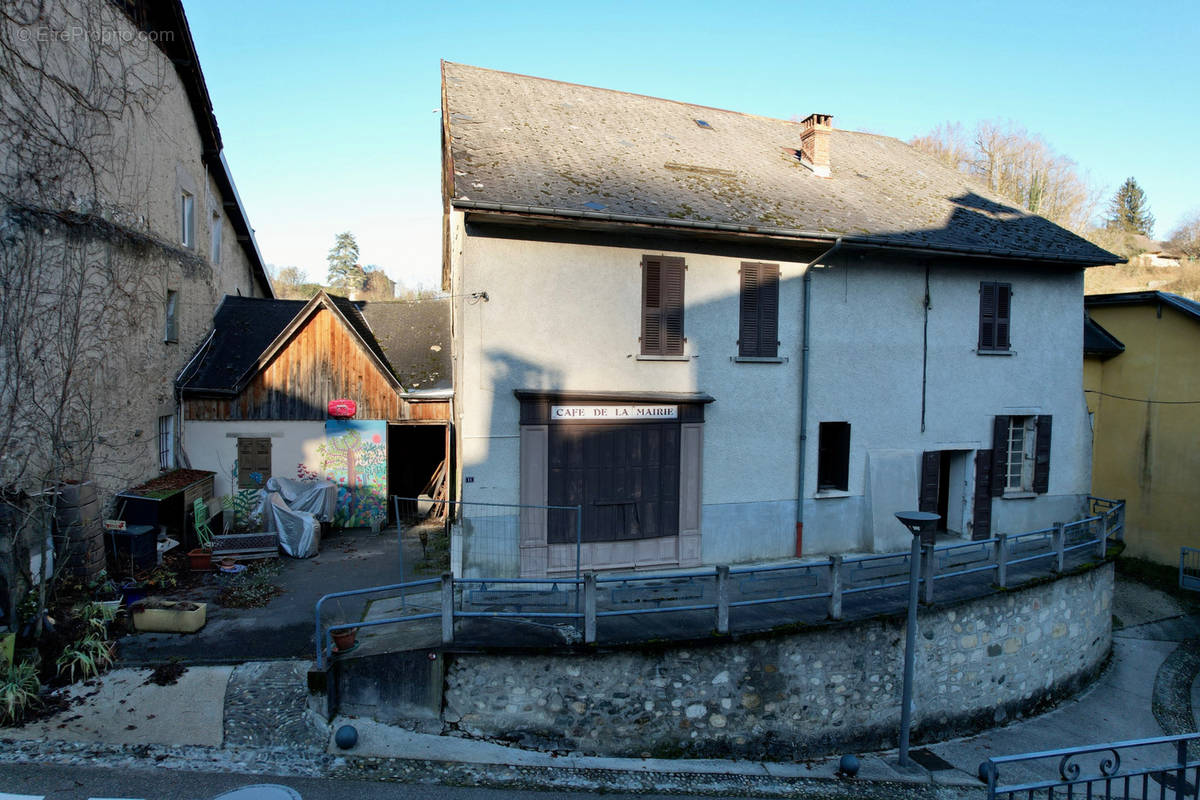 Maison à ALBY-SUR-CHERAN