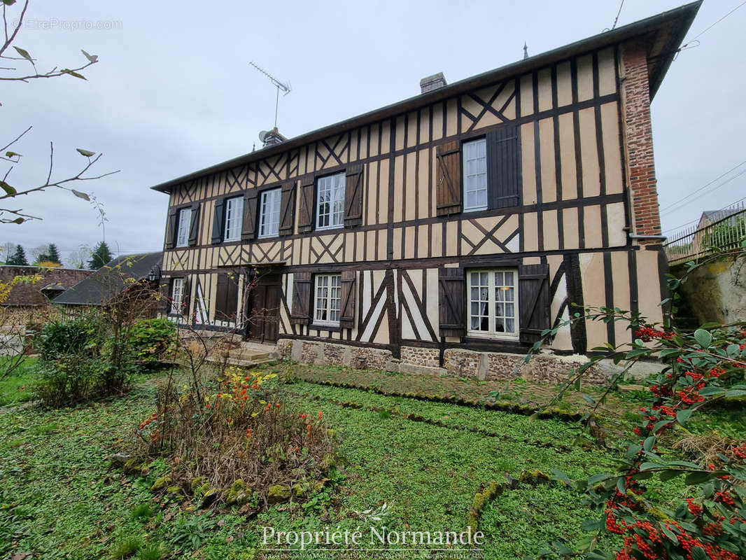 Maison à BERNAY