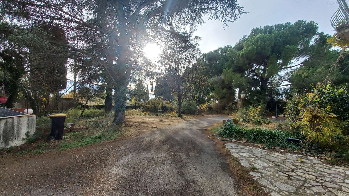 Appartement à MONTADY