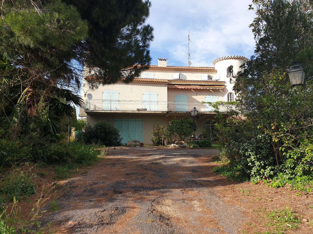 Maison à MONTADY