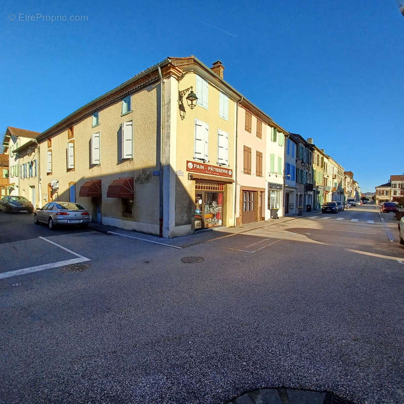 Commerce à TRIE-SUR-BAISE