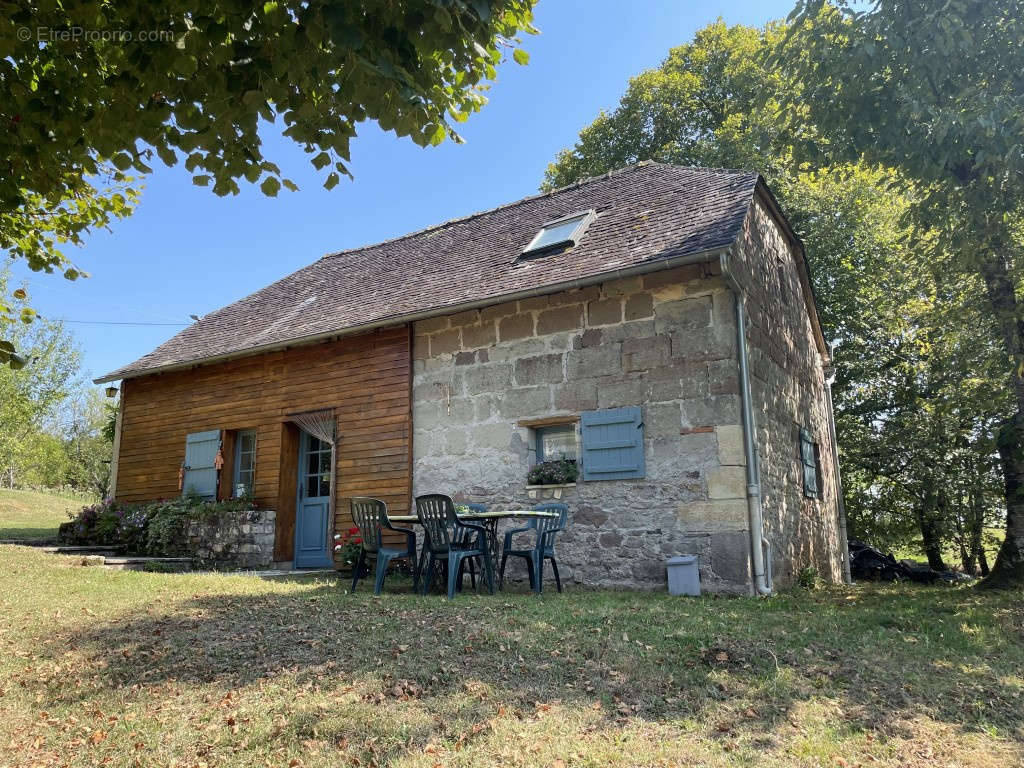 Maison à PERPEZAC-LE-BLANC