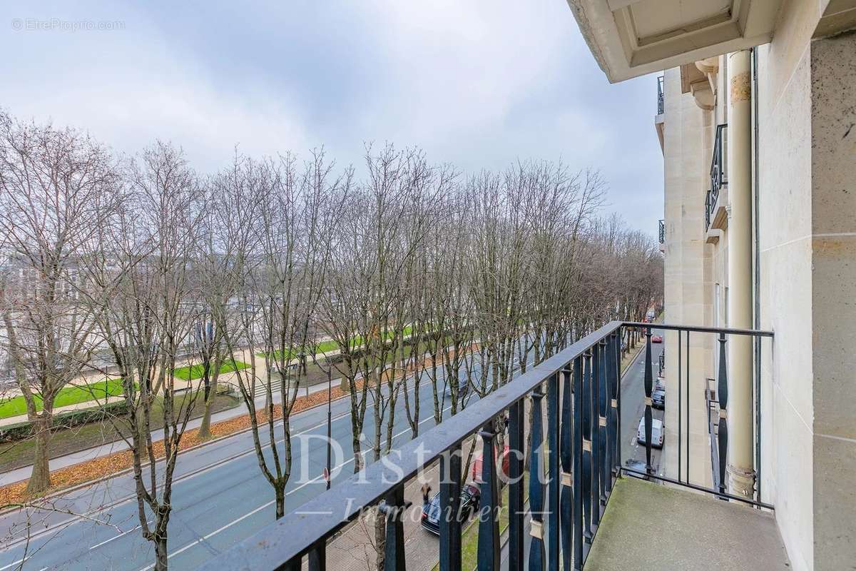 Appartement à PARIS-7E