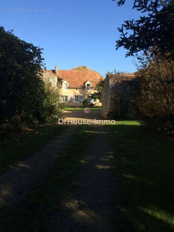 Maison à CHAUVIGNY