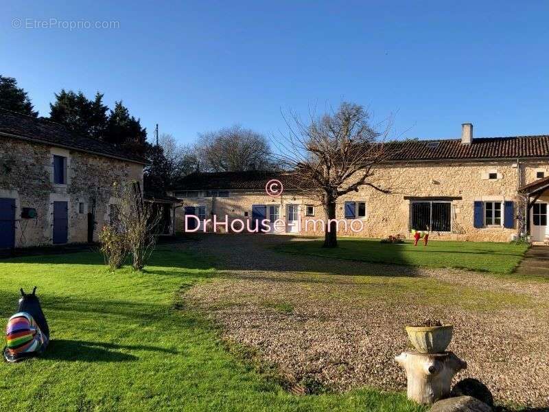 Maison à CHAUVIGNY