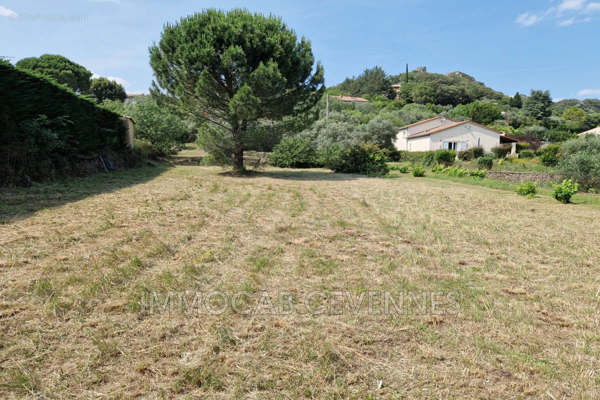 Terrain à ANDUZE