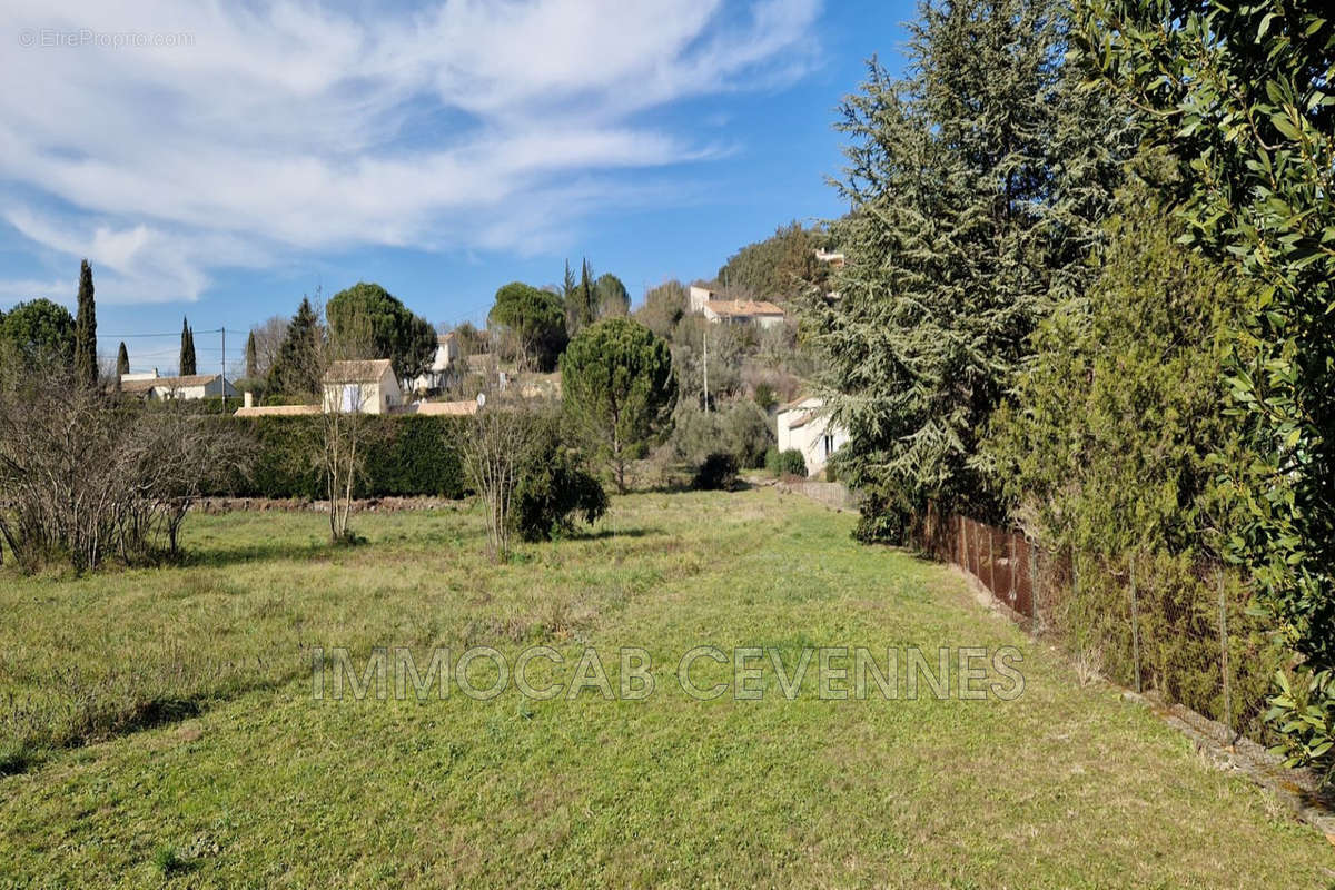 Terrain à ANDUZE