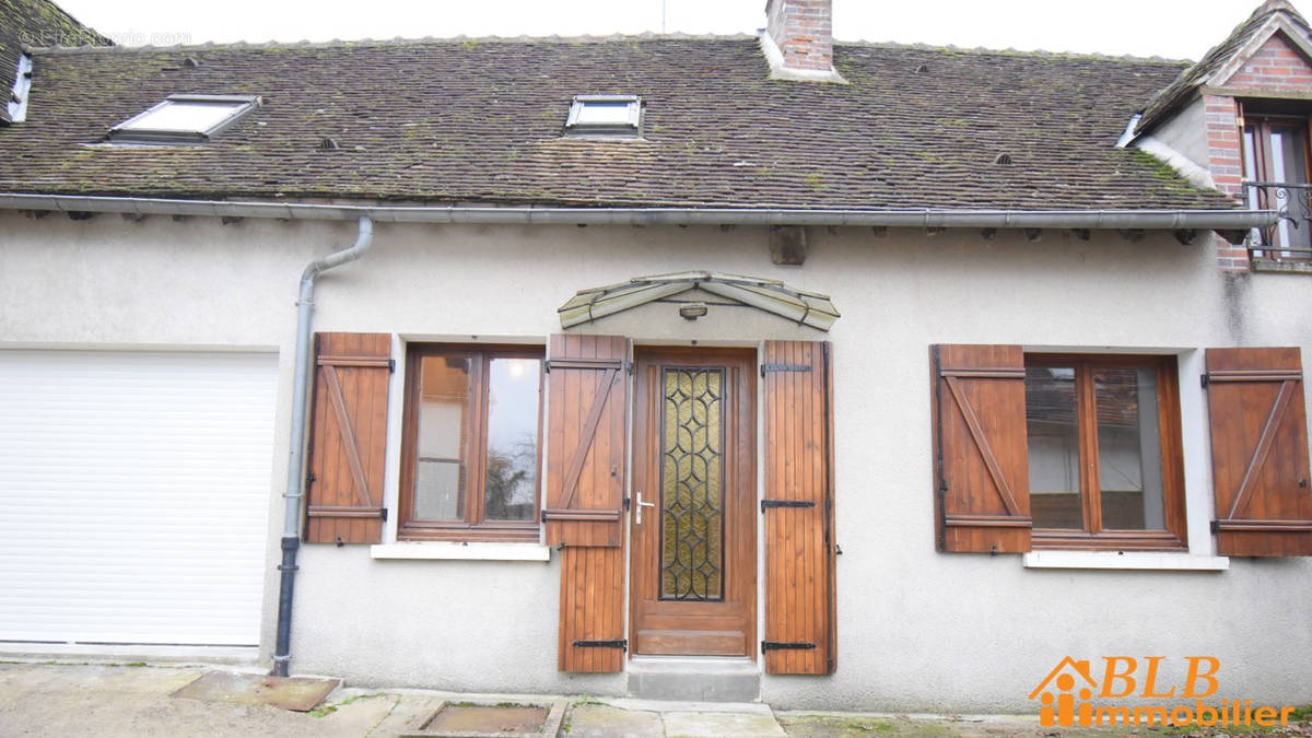 Maison à COURTENAY