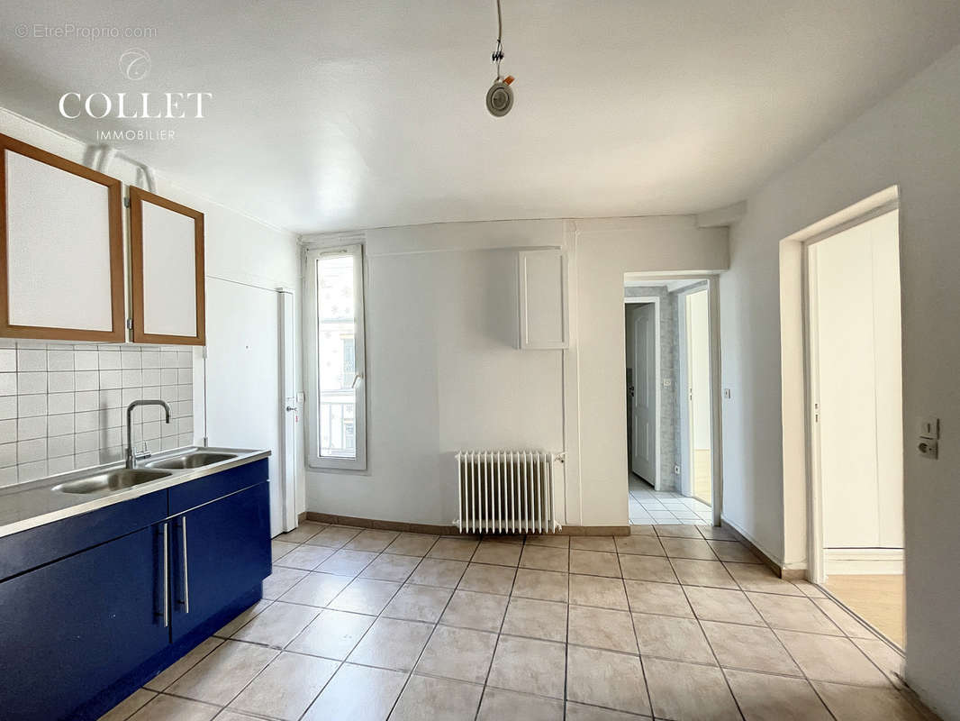 Appartement à PARIS-3E