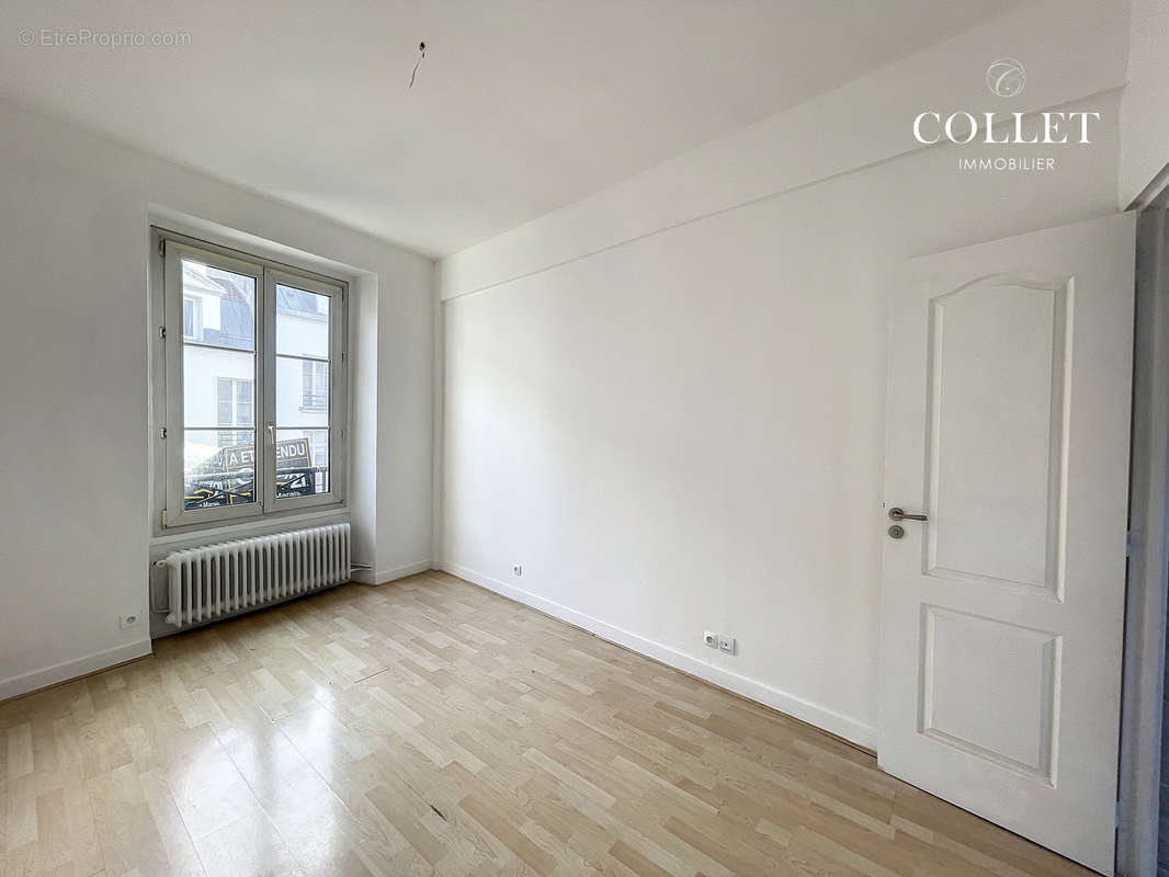 Appartement à PARIS-3E