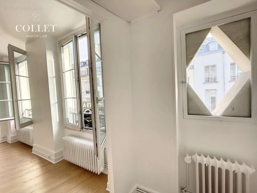 Appartement à PARIS-3E