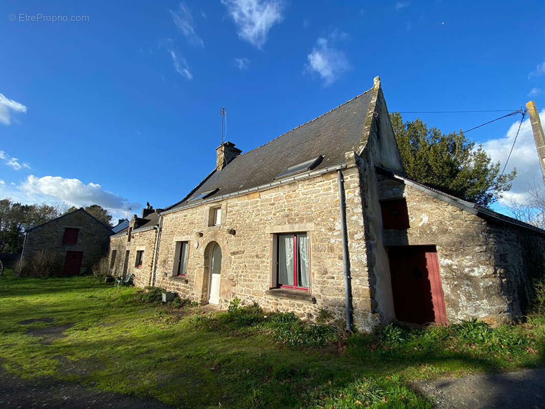 Maison à PEAULE