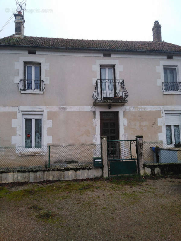 Maison à ETAIS-LA-SAUVIN