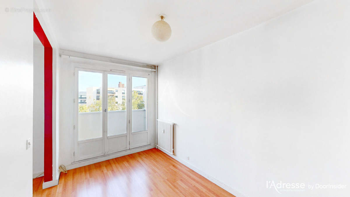 Appartement à PARIS-20E