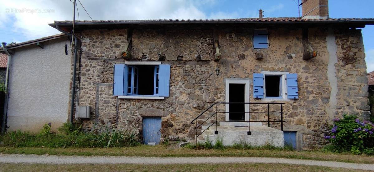 Maison à MAISONNAIS-SUR-TARDOIRE