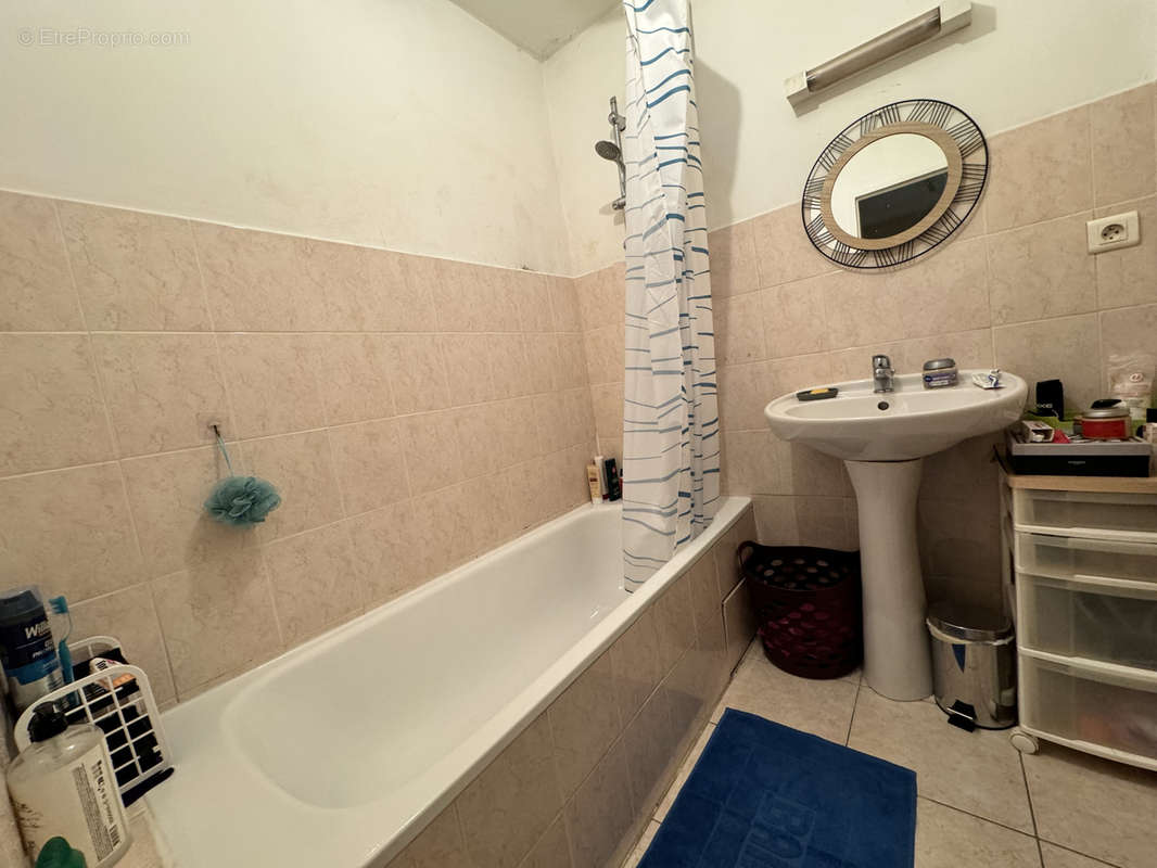 Appartement à SAINT-MAXIMIN-LA-SAINTE-BAUME