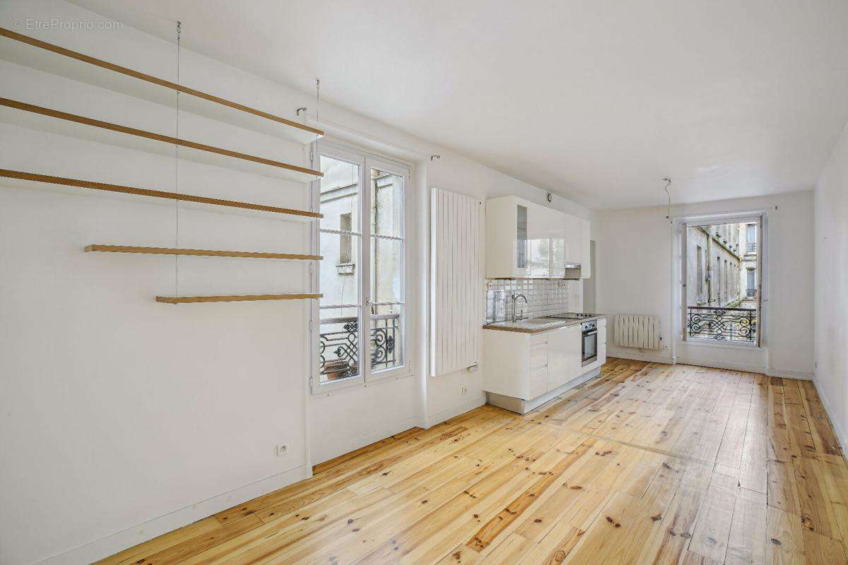 Appartement à PARIS-18E