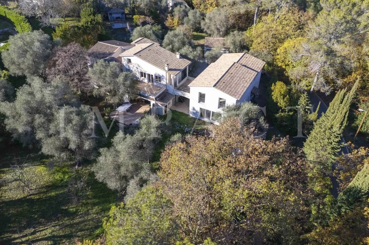 Maison à MOUGINS