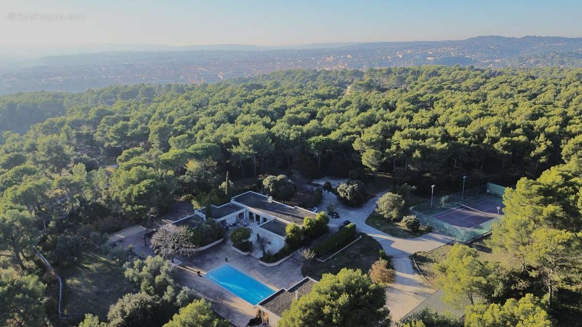 Maison à AIX-EN-PROVENCE