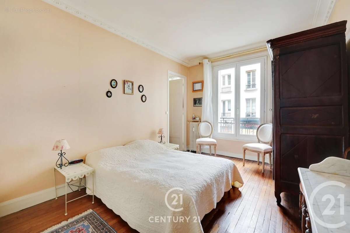 Appartement à PARIS-15E