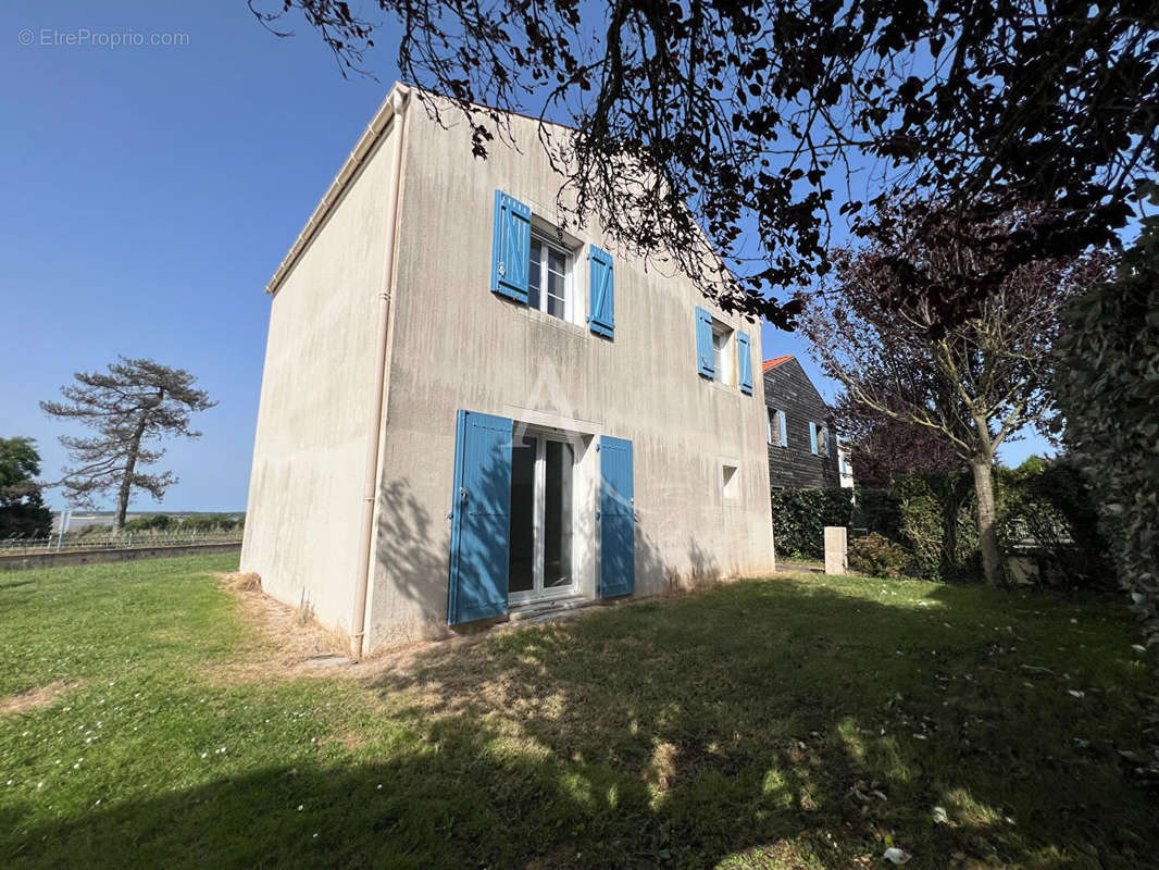 Maison à PORT-DES-BARQUES