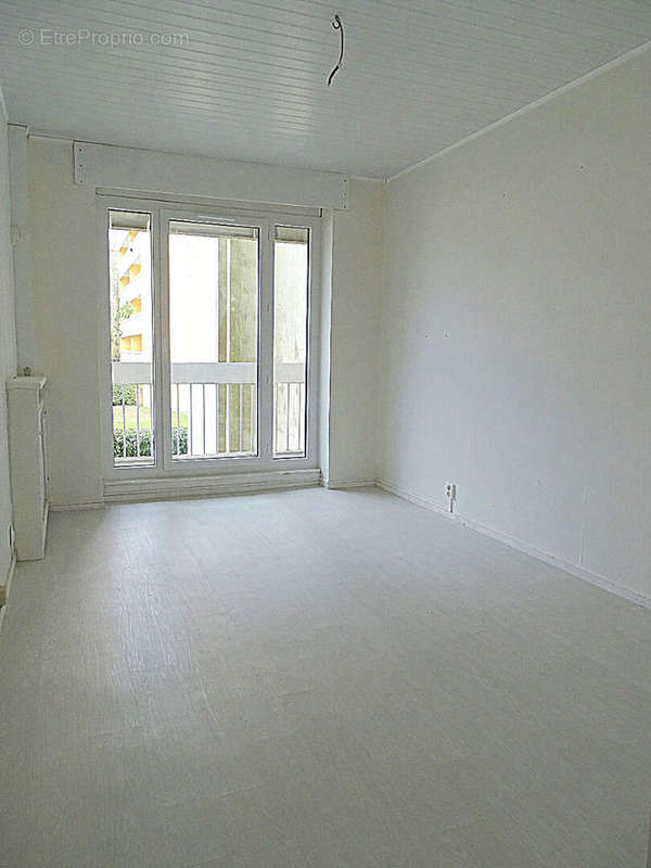 Appartement à ELANCOURT