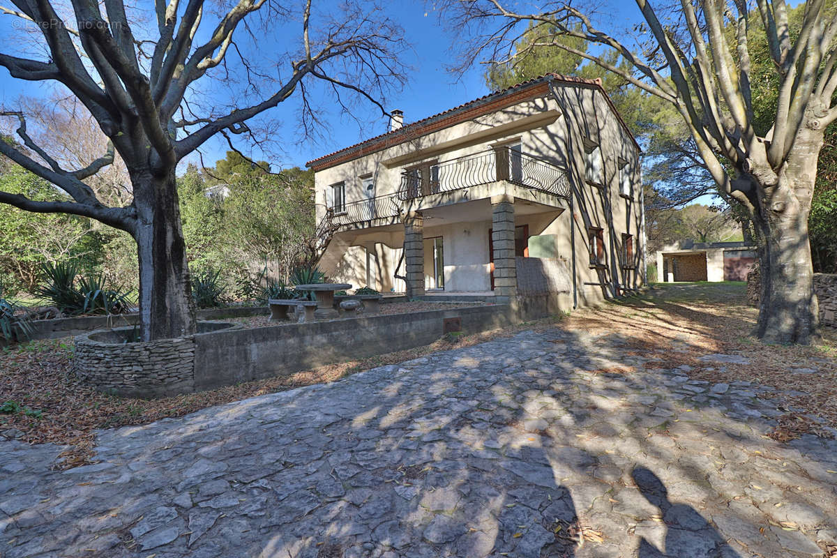 Maison à NIMES