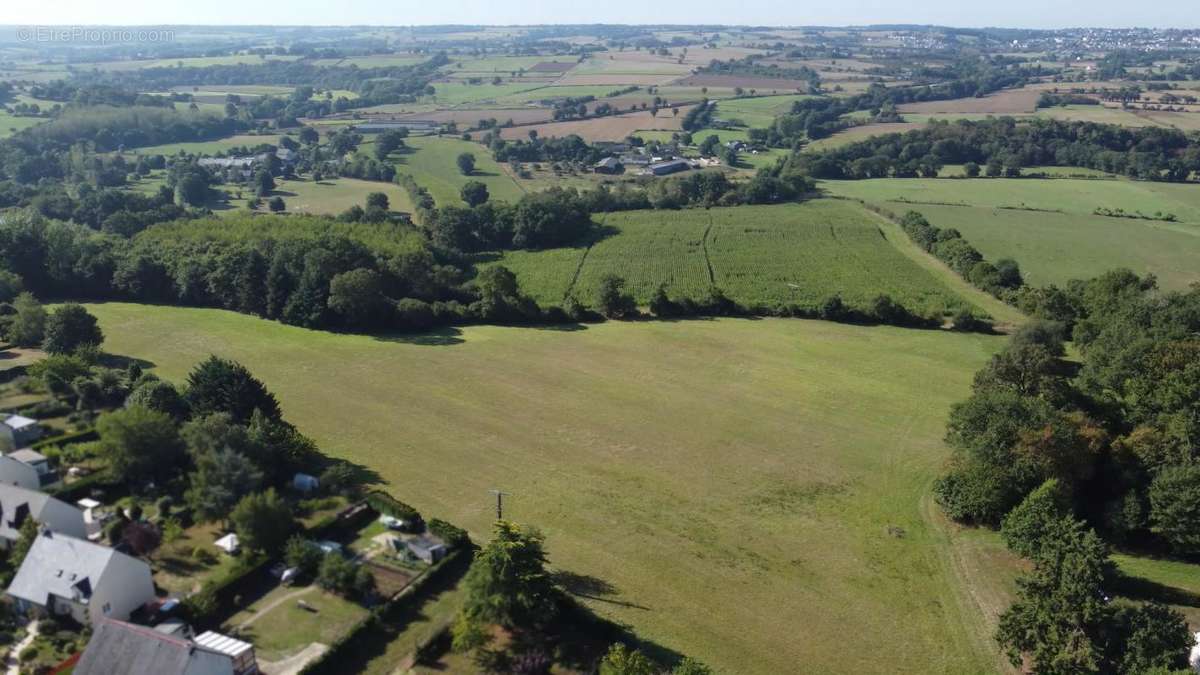 Terrain à PANCE