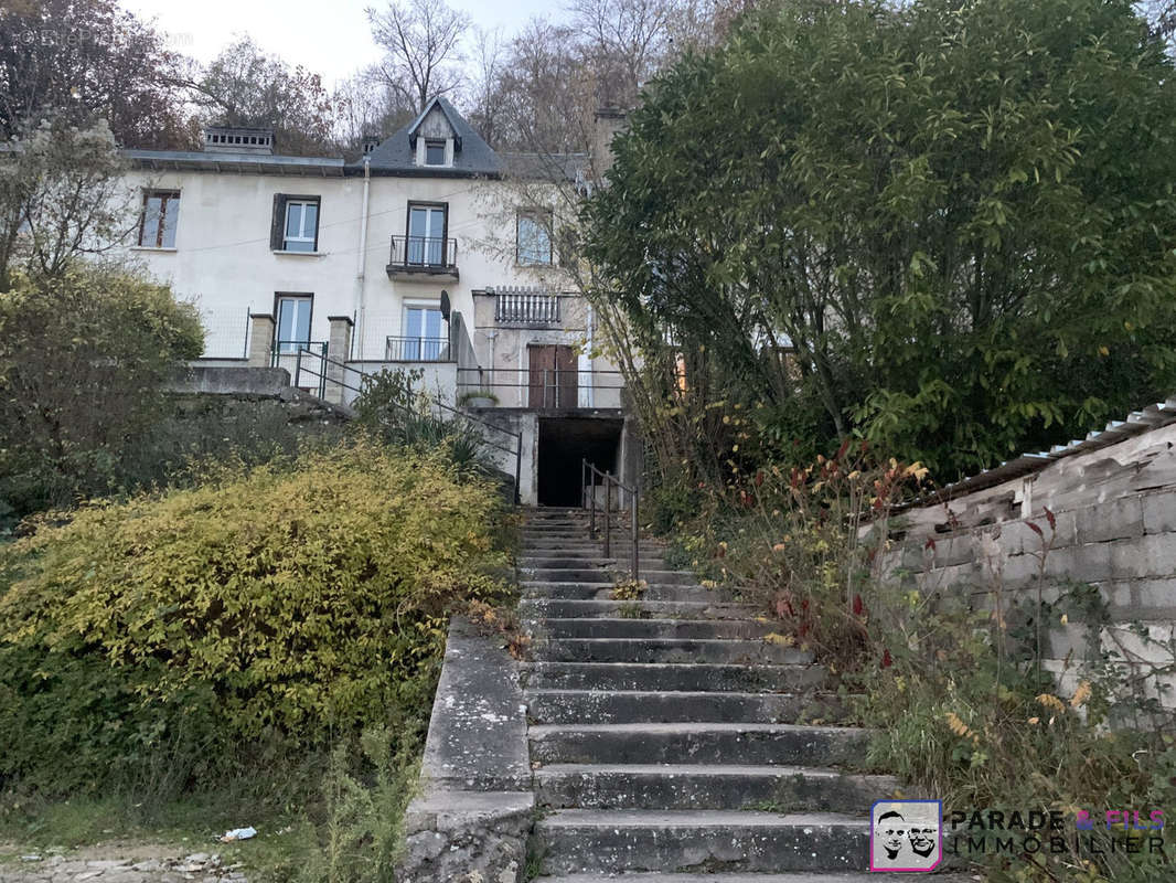 Maison à MAXEVILLE