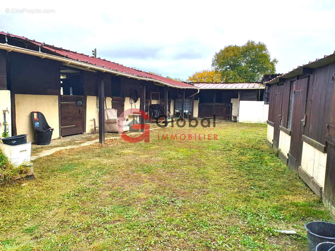 Maison à GRENADE-SUR-L&#039;ADOUR