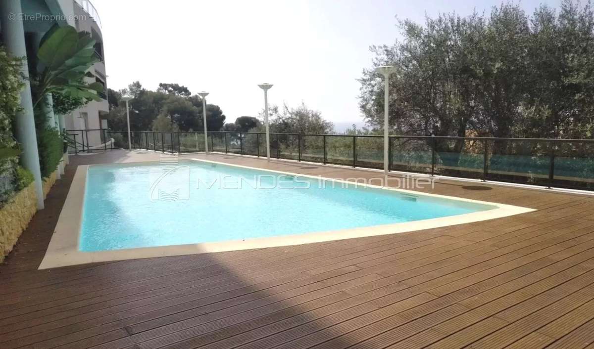 Appartement à BEAUSOLEIL