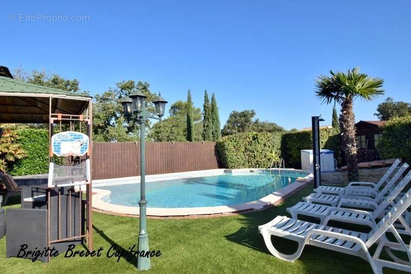 Maison à SAINT-MAXIMIN-LA-SAINTE-BAUME