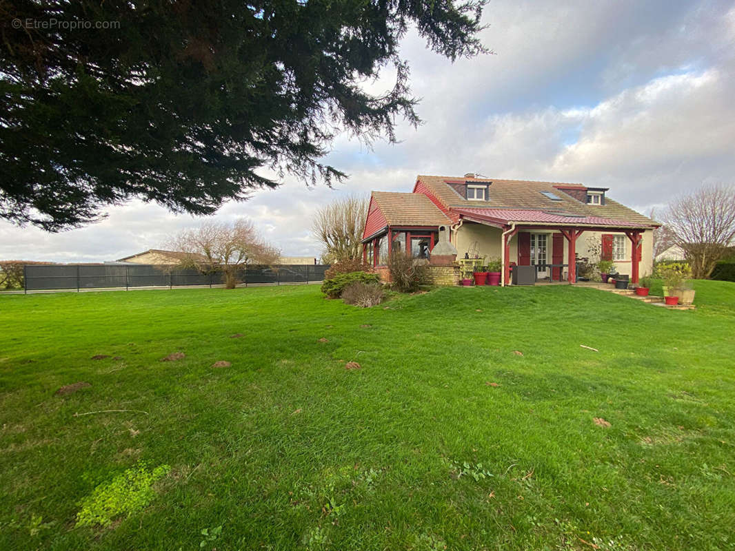 Maison à TOURVILLE-LA-CAMPAGNE